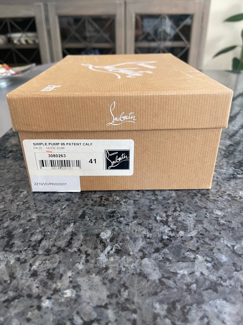 Christian Louboutin store box - Picture 3 of 4